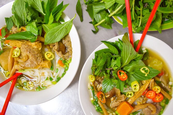 The Coolest Vegan Food Tour by Motorbike in Ho Chi Minh City - Le Van Tam Park: kumquat coconut and meeting your group