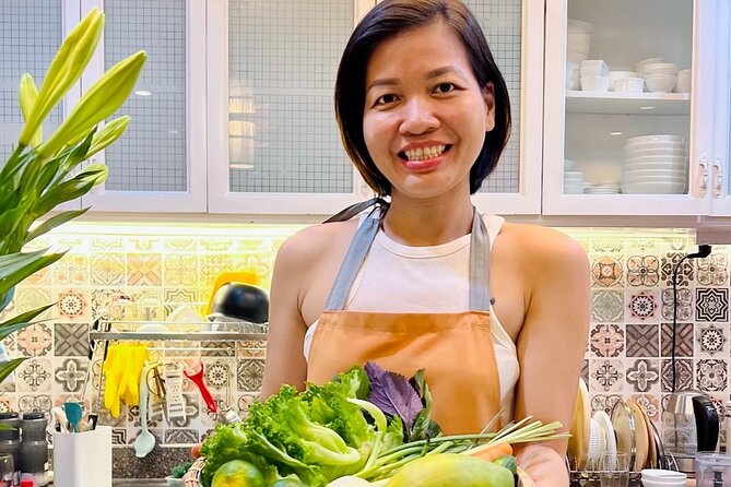 Top-rated Home Cooking Class with a River View AC Kitchen - The river-view AC kitchen: comfort that actually matters
