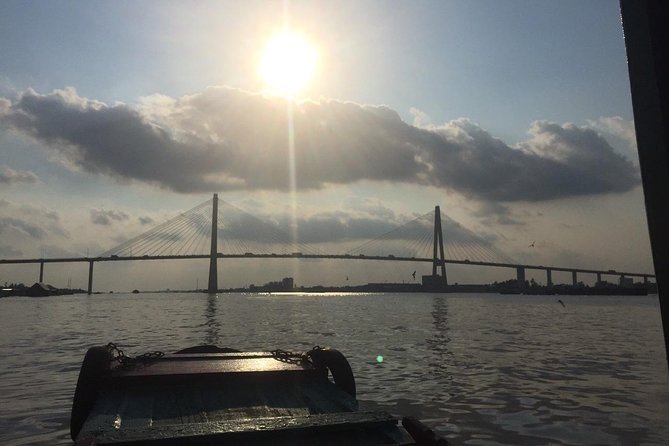 VIP Tour Cuchi Tunnels & Mekong Delta Cruise Full Day Group 12pax - Folk music on a Mekong islet: where culture actually shows up